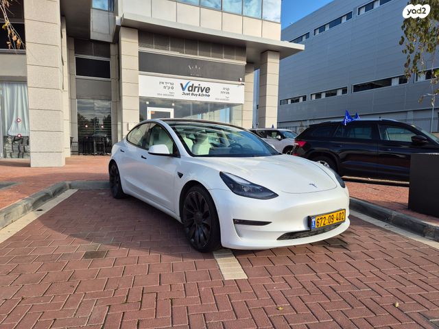 טסלה מודל 3