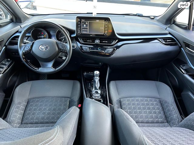 טויוטה C-HR