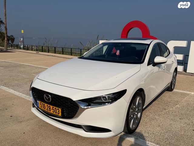 מודעת רכב מאזדה 3