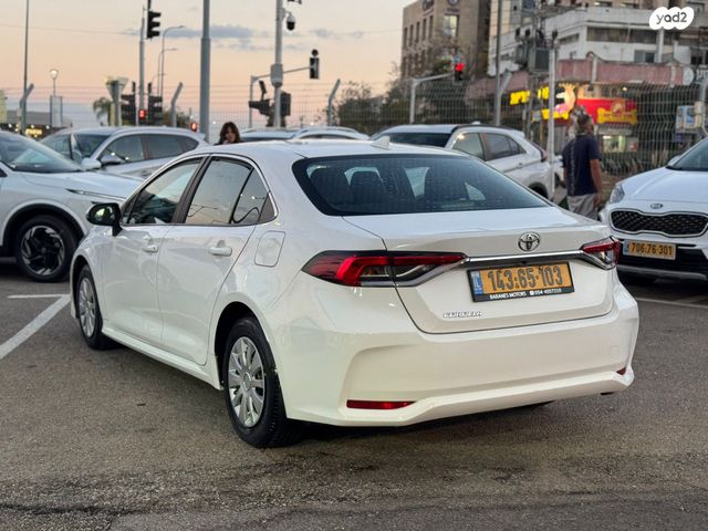 טויוטה קורולה