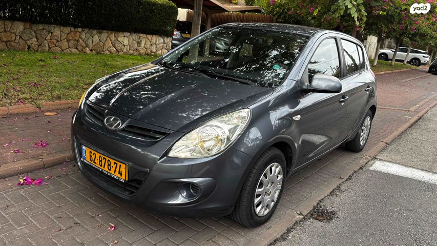 מודעת רכב יונדאי i20