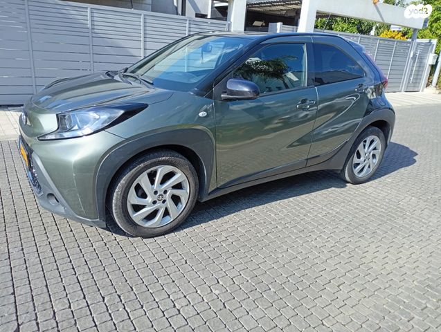 מודעת רכב טויוטה אייגו X