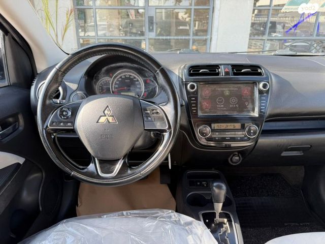 מיצובישי ספייס סטאר