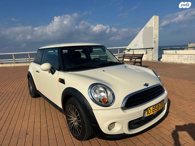 מודעת רכב מיני קופר