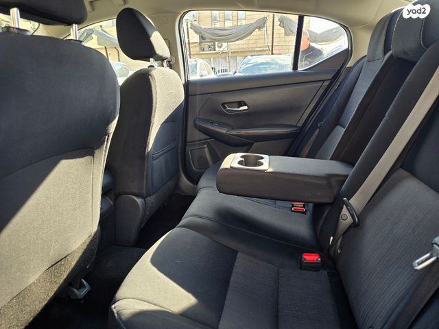 ניסאן סנטרה