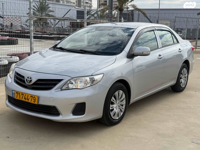 מודעת רכב טויוטה קורולה