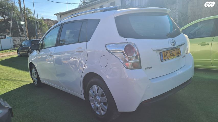 מודעת רכב טויוטה ורסו 1