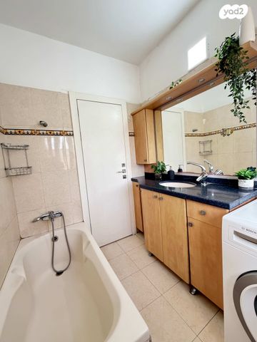 דירה, פנחס רוטנברג 37, נגבה, רמת גן