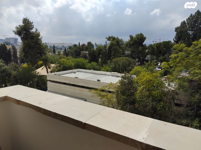 דירה, חזקיהו המלך 1, המושבה היוונית, ירושלים