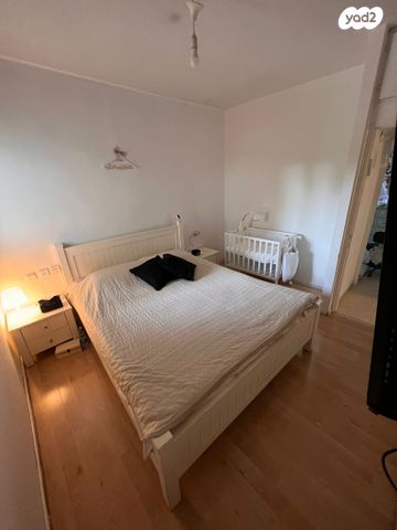 דירה, משה דיין 16, בן גוריון, חולון