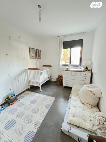 דירת גן, הבוצר 1, שכונה 8, תל מונד