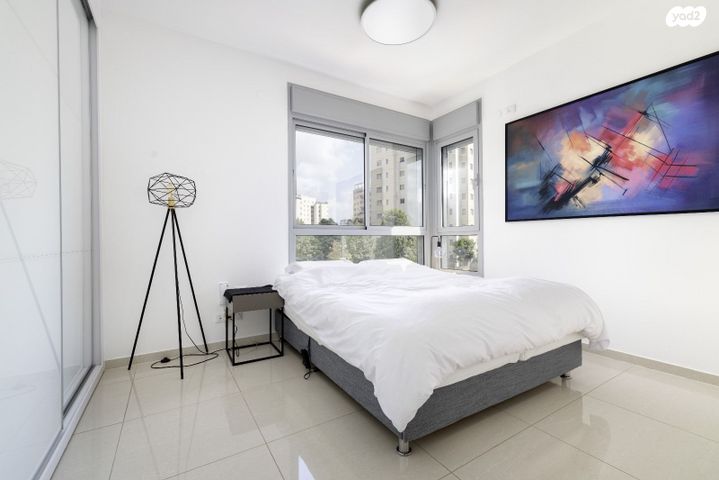 דירה, האימהות 10, סביוני נצר סירני, נס ציונה