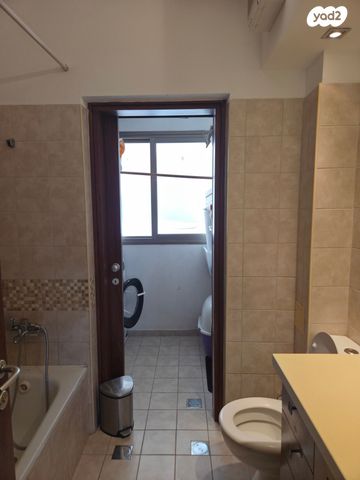 דירה, האימהות 11, סביוני נצר סירני, נס ציונה