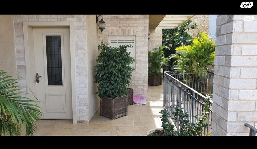 דו משפחתי, רחל המשוררת 8, בית אריה / עופרים, בית אריה / עופרים