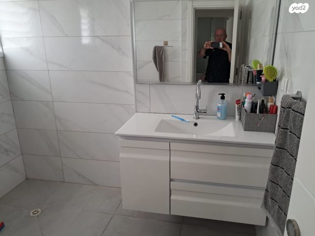 דירה, אוסישקין 34, אברמוביץ', ראשון לציון