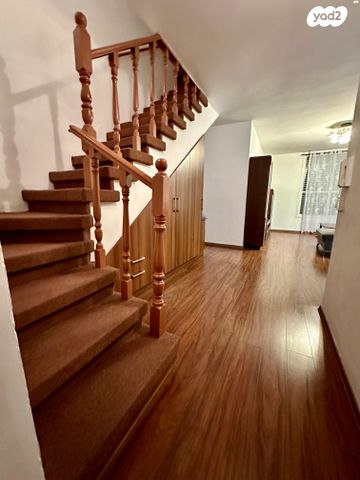 דופלקס, השר רבינוביץ 30, הנביאים, בת ים