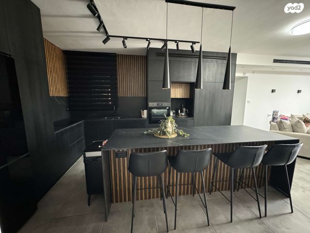 דירה, הרב אבא אבוחצירה 13, שדרות בפארק, שדרות