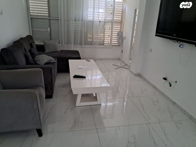 דירה, אוסישקין 34, אברמוביץ', ראשון לציון