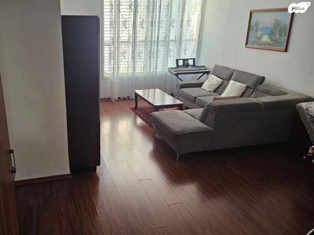 דופלקס, השר רבינוביץ 30, הנביאים, בת ים