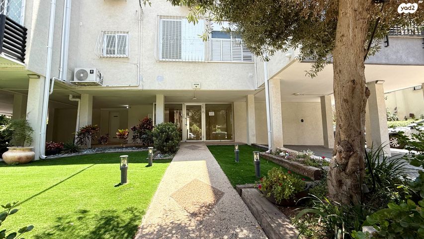 דירה, ברוך שפינוזה 16, ב' / צפון מערב העיר, רחובות