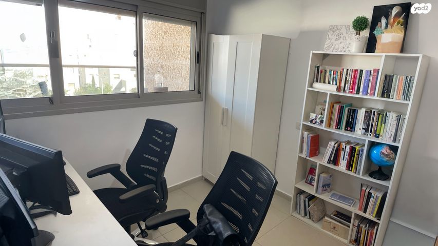 דירה, נחל איילון 6, צור יצחק, צור יצחק