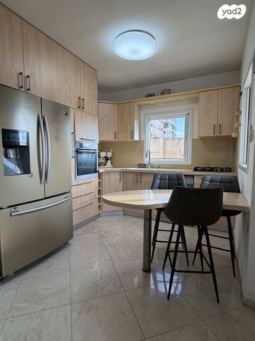 דירה, פנחס רוטנברג 37, נגבה, רמת גן