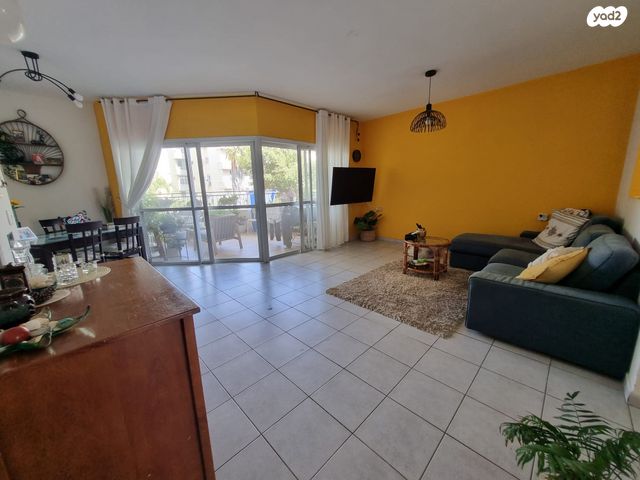 ד"ר אמיל זומרשטיין 13