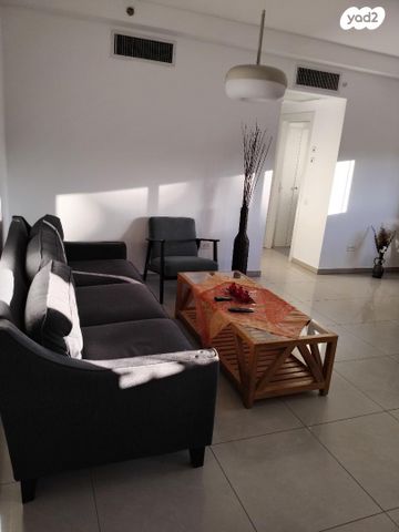 דירה, חזקיהו המלך 1, המושבה היוונית, ירושלים