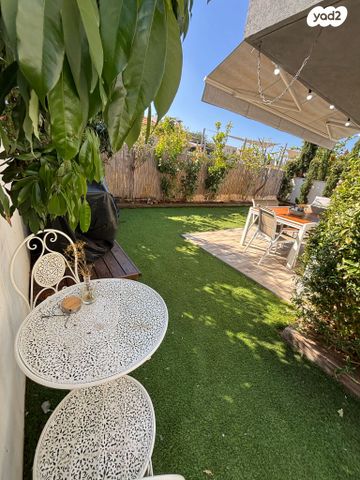 דירת גן, הבוצר 1, שכונה 8, תל מונד