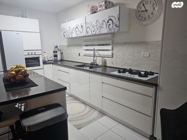 בית פרטי/ קוטג', מודיעין 2, נאות המכבים, גן יבנה