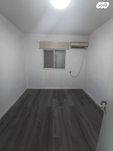 דירה, לח"י 9, שיכון עובדים, טבריה