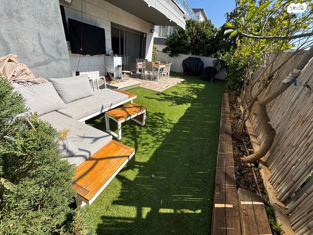 דירת גן, הבוצר 1, שכונה 8, תל מונד