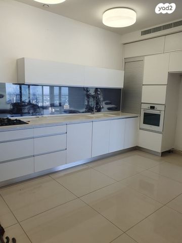 דירה, שדרות ירושלים 16, הקריה מע"ר, אשדוד