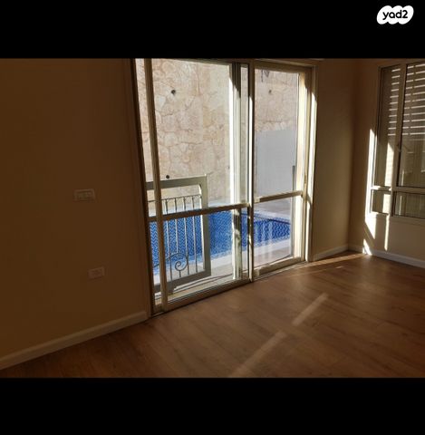 דו משפחתי, רחל המשוררת 8, בית אריה / עופרים, בית אריה / עופרים