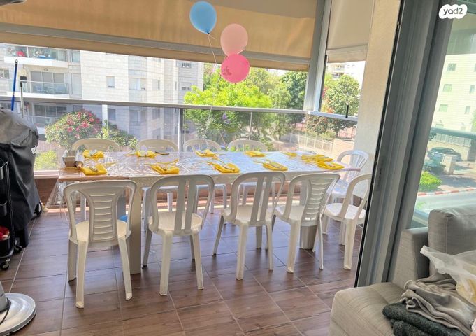 דירה, האימהות 10, סביוני נצר סירני, נס ציונה