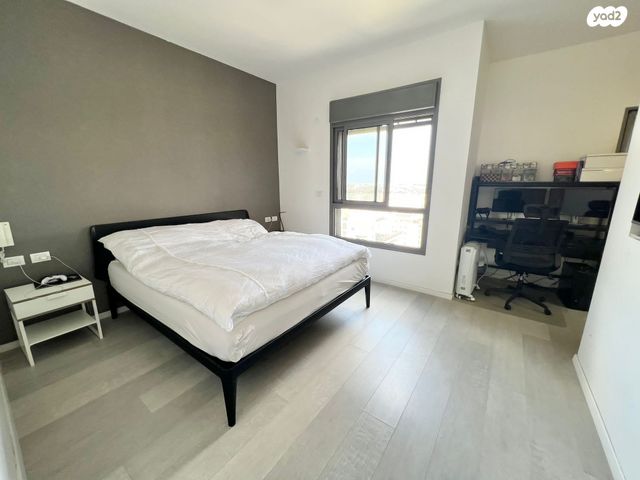 גג/ פנטהאוז, זמיר עמנואל 8, הזמר העברי, כפר סבא