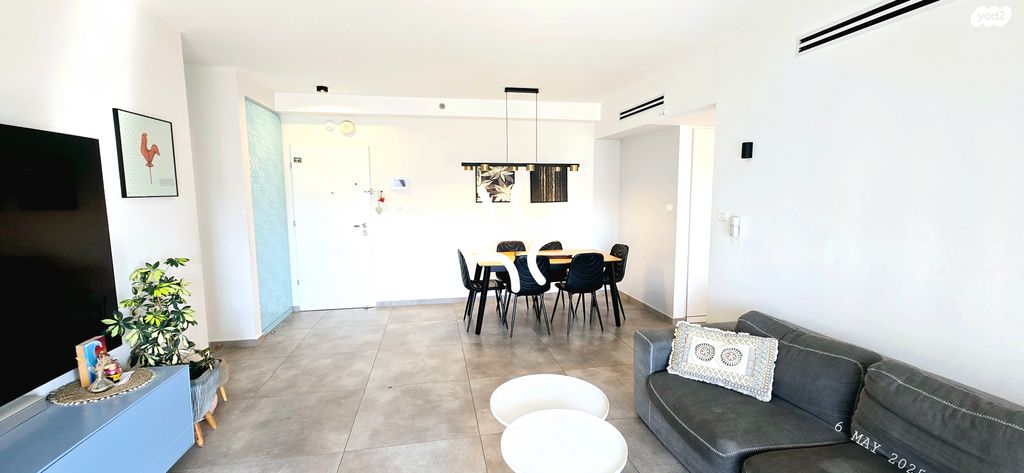 דירה, הדובדבן 8, פסגת אונו, קרית אונו