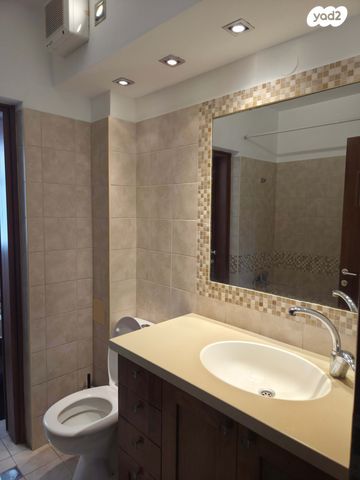 דירה, האימהות 11, סביוני נצר סירני, נס ציונה