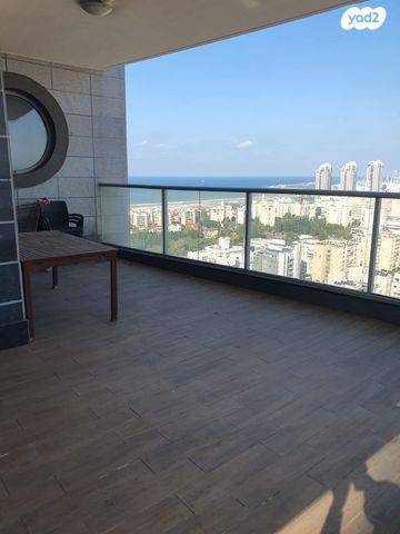 שדרות ירושלים 16