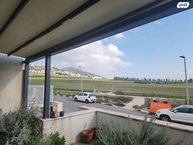 דו משפחתי, יונה וולך 13, רובע יזרעאל סביוני העמק, עפולה