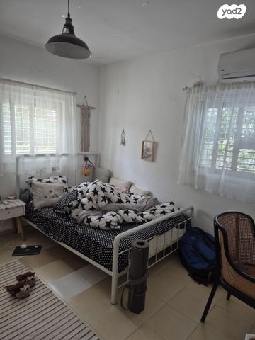 דו משפחתי, התמר 108, חרוצים, חרוצים