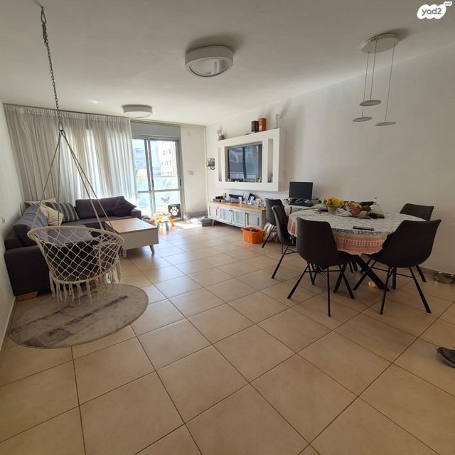 דירה, נחל איילון 13, צור יצחק, צור יצחק