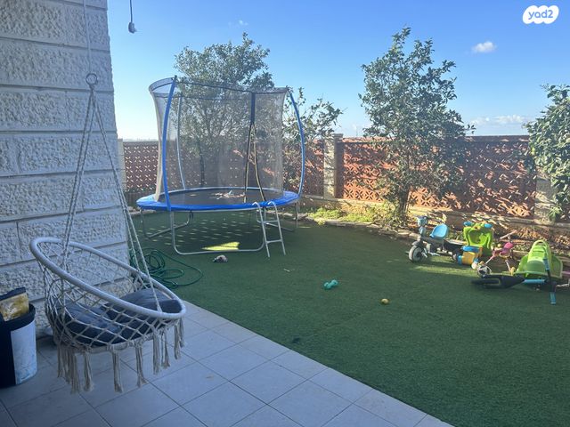 דירת גן, נחל פולג 15, צור יצחק, צור יצחק