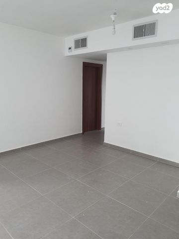 דירה, עיר היונה 11, רובע ה', אריאל