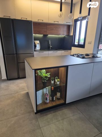 דירה, הצבעוני 35, נאות אשכול, יבנה