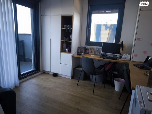 דו משפחתי, זכריה הנביא 1, פסגות אפק, ראש העין