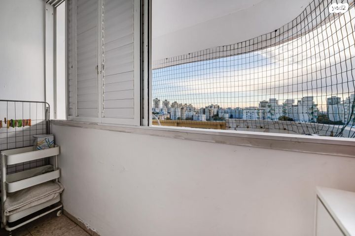 דירה, הסמדר 12, קרית כרמים, ראשון לציון