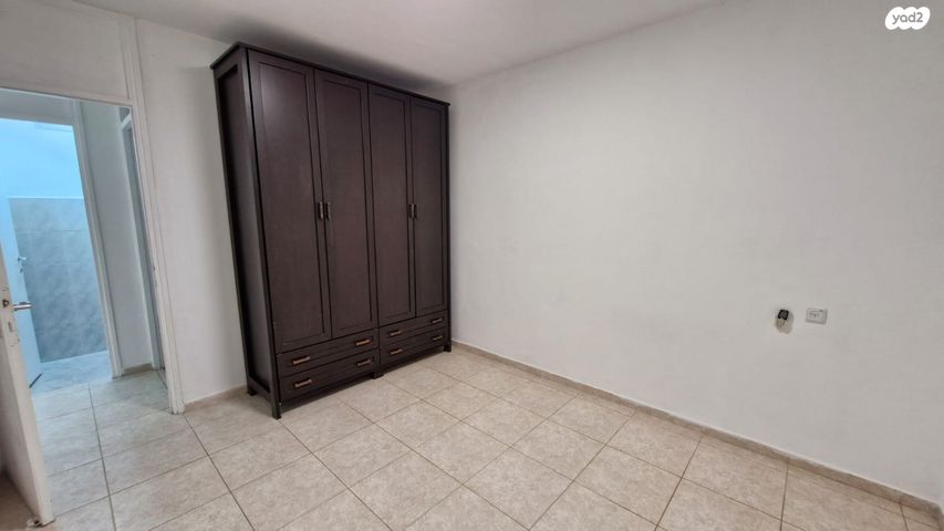 דירה, ישראל ישעיהו 6, קרית ים  א', קרית ים