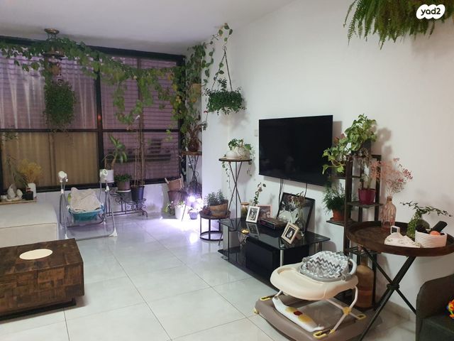 דירה, יהושע חנקין 83, רסקו א', חולון