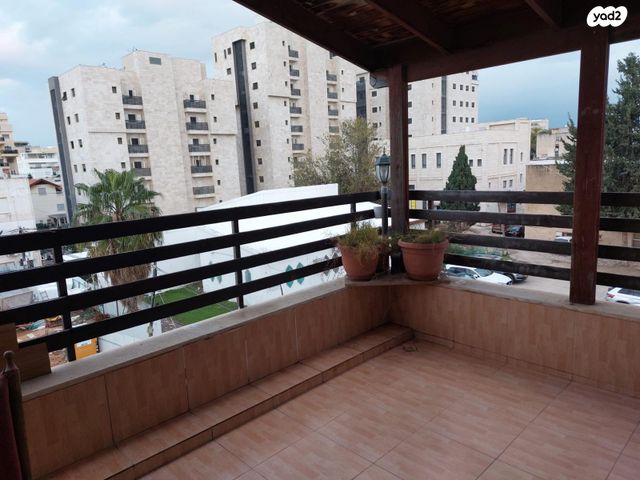 גג/ פנטהאוז, אחד העם 10, עיר, מרכז העיר, נהריה